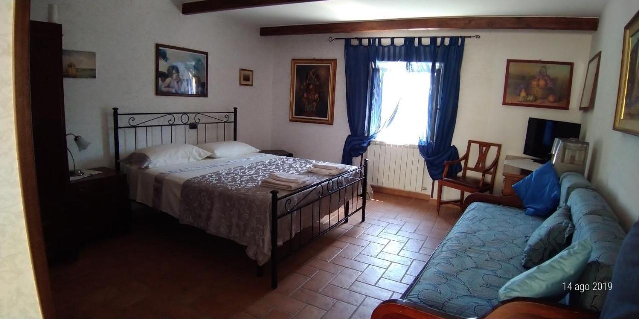 Il Borgo 38 Bed & Breakfast Scapoli Exterior photo